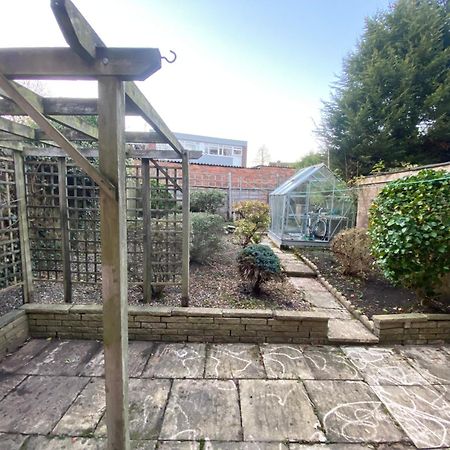 Serene 4Br In Harborne Close To Qe Hospital, Harborne Centre Birmingham Esterno foto
