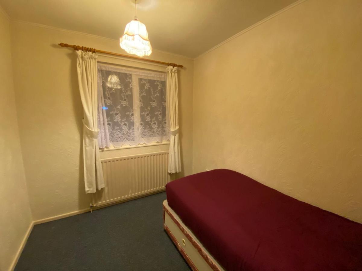 Serene 4Br In Harborne Close To Qe Hospital, Harborne Centre Birmingham Esterno foto