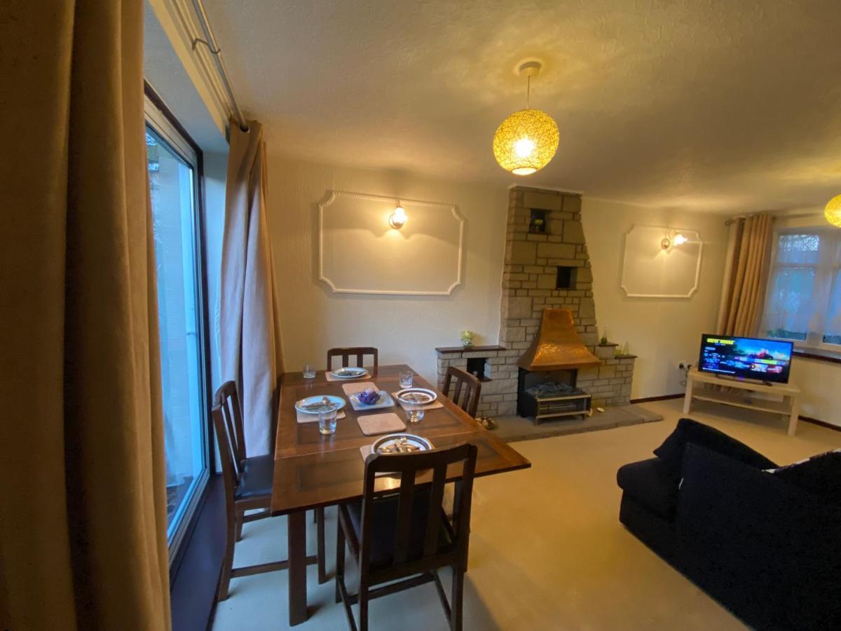 Serene 4Br In Harborne Close To Qe Hospital, Harborne Centre Birmingham Esterno foto