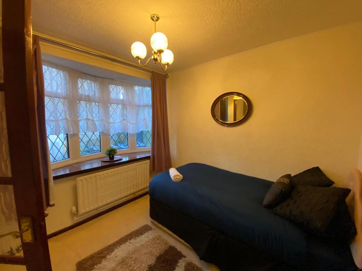 Serene 4Br In Harborne Close To Qe Hospital, Harborne Centre Birmingham Esterno foto