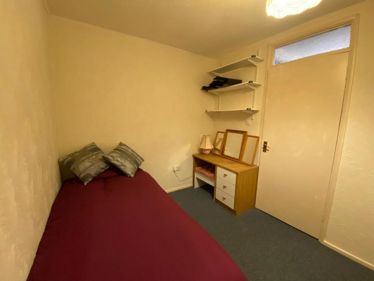 Serene 4Br In Harborne Close To Qe Hospital, Harborne Centre Birmingham Esterno foto